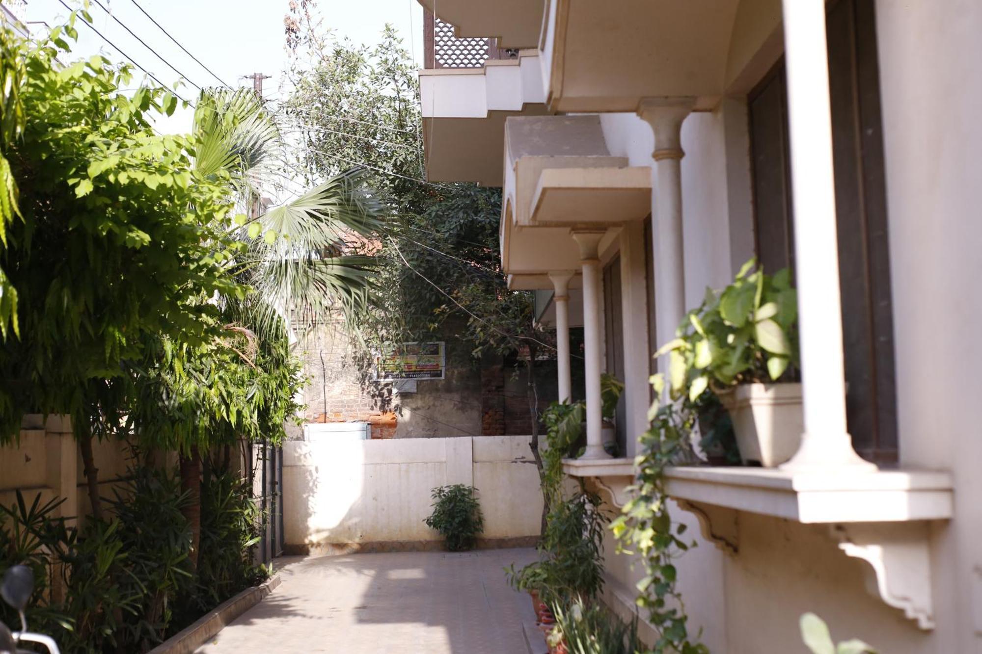 Heritage Haveli Varanasi Bagian luar foto