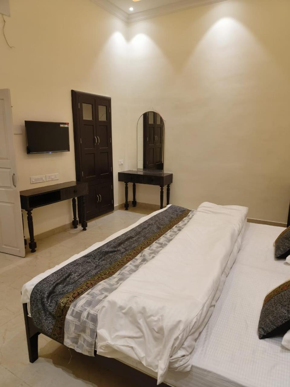 Heritage Haveli Varanasi Bagian luar foto